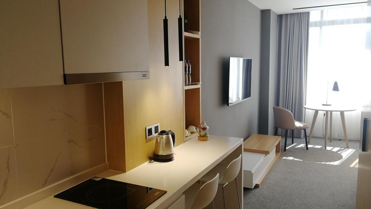 Ln Residence Changdi - New Aiqun Building - Canton Fair Free Shuttle Bus During Canton Fair Period Exterior photo